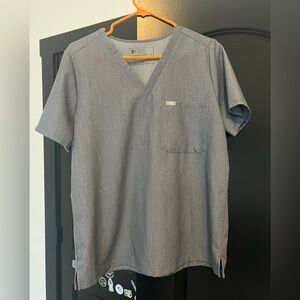 Figs graphite large Catarina top, medium Zamora joggers!